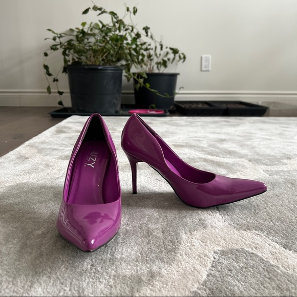 2/$15 - Purple patent heels - Picture 3 of 6